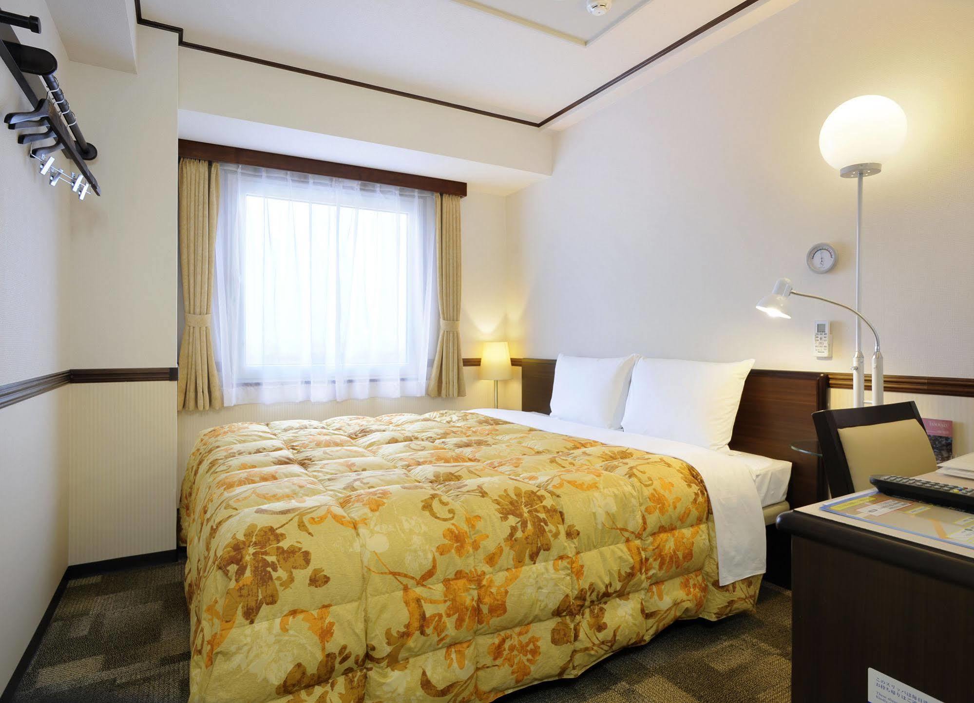 Toyoko Inn Osaka Jr Noda Ekimae Dış mekan fotoğraf